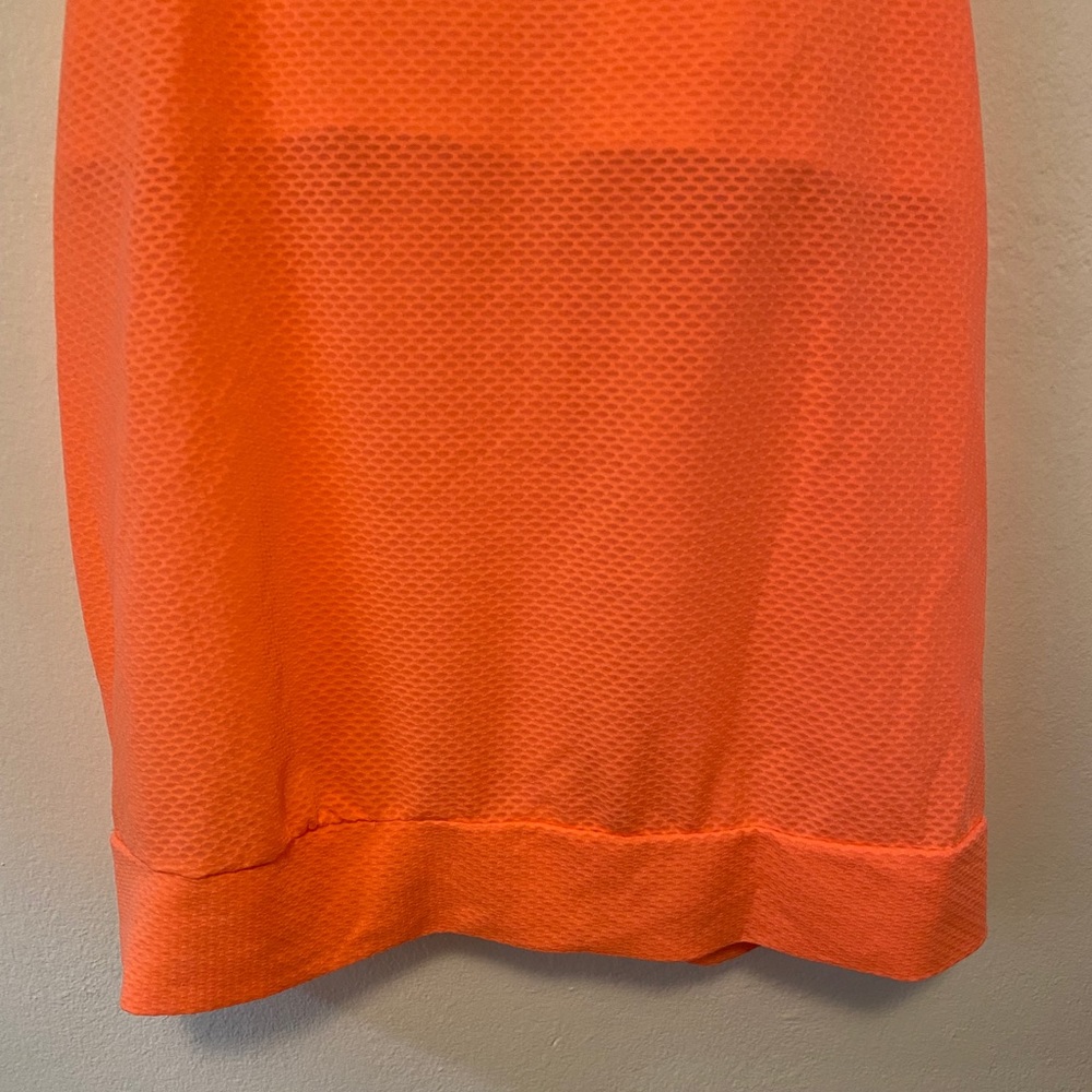 Joe Fresh Razorback Active Tank w/ Built-In Bra - Picture 3 of 7